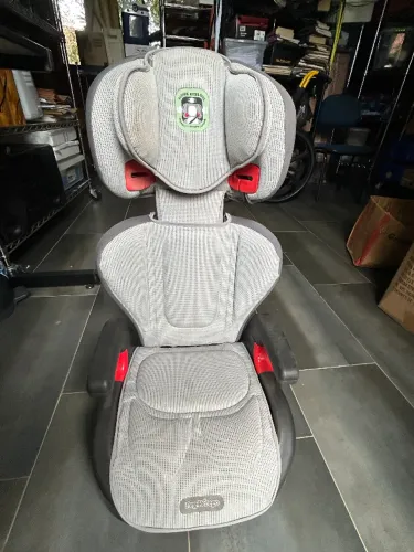Cadeirinha de auto Burigotto Protege para crianças 15 a 36 kg