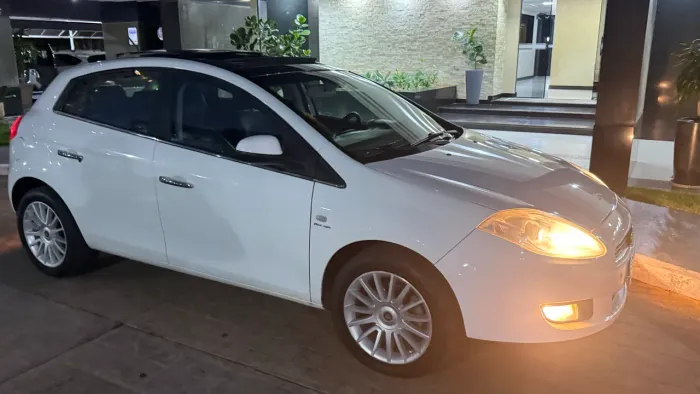 Fiat Bravo Absolute Dualogic 1.8 Flex 16V 5P 2013