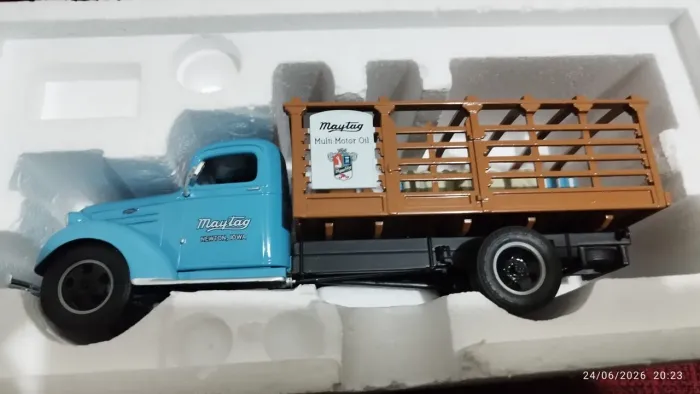 Miniatura Caminhão Chevrolet 1937, Maytag First Gear, escala 1.34   