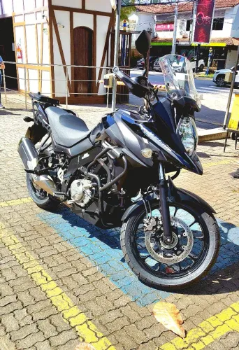 Vstrom 650 a mais nova do Brasil, com pouco mais de 10.000km