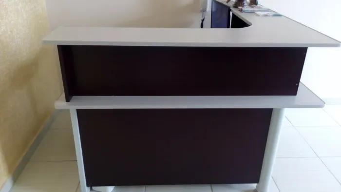 Balcão de recepção 
