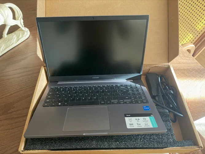 Notebook Samsung 8GB SSD 256GB i5