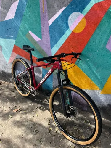 Bicicleta Absolute 17 paguei R$ 4500,00 e rodei 30km