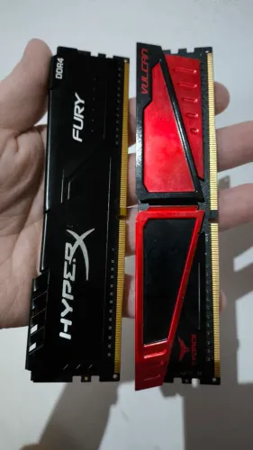 Kit Memórias RAM 16GB (2x8GB) DDR4 - HyperX e TeamGroup