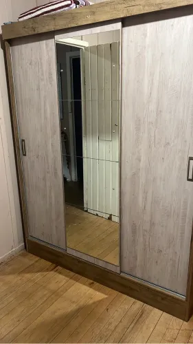 Guarda roupa