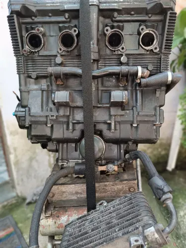 Motor Suzuki 1100