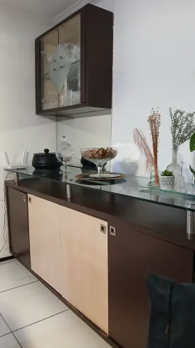 Buffet e cristaleira