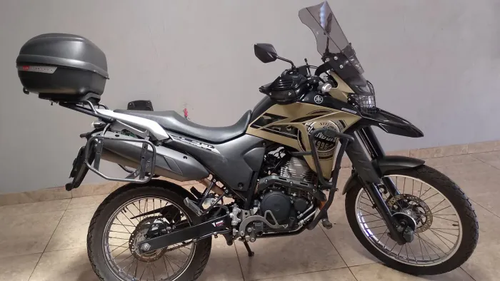 Vendo Moto Lander Yamaha