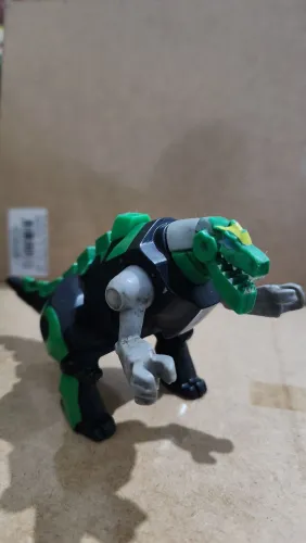 Grimlock da coleção Transformers do McDonald's lançada em 2016.