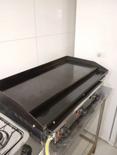 Chapa a Gás Profissional 3 Queimadores - Ótimo Estado