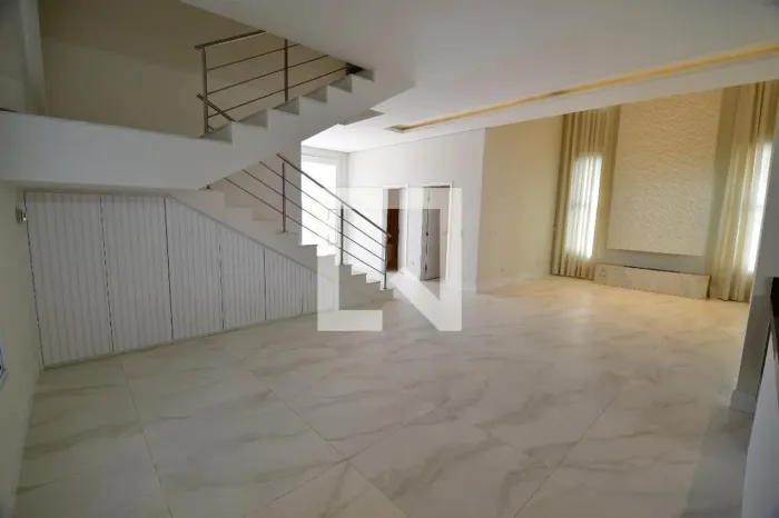 Casa à Venda - Res. Parque dos Alecrins, 4 Quartos, 323 m2