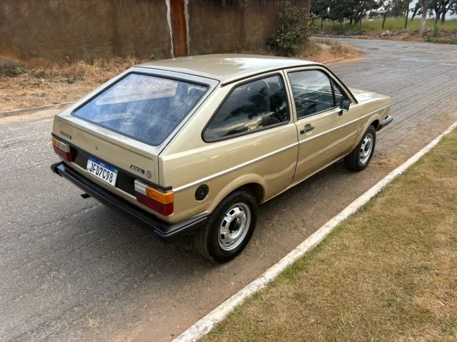 Volkswagen Gol Geração I BX 1.6 8V Álcool Mec. 2P 1985