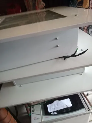 Vendo calha luminária com lâmpada potente medida 60 por 60 de embutir