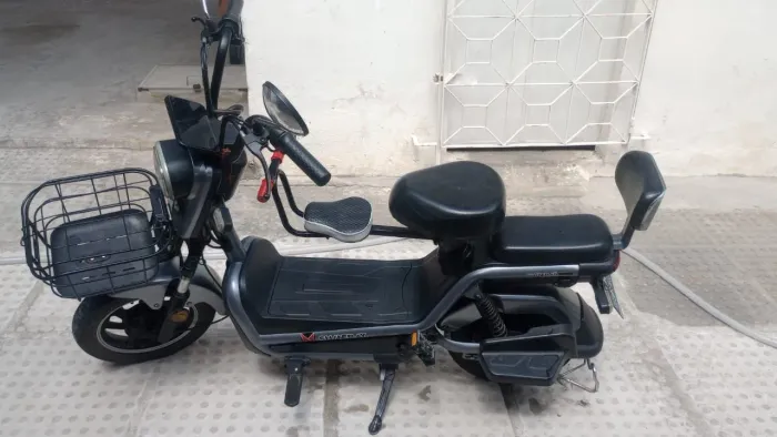 Scooter elétrica 