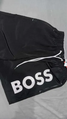 Short Hugo Boss preto Tam M