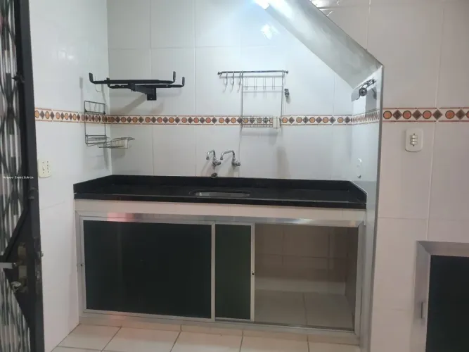Casa para Locação em Rio de Janeiro, Vila Valqueire, 2 dormitórios, 2 banheiros, 1 vaga