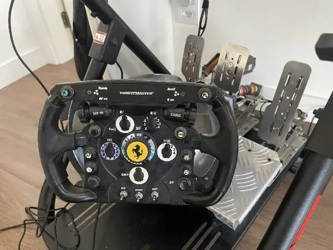 Volante Thrustmaster T500RS F1 + Pedais SimJack PRO + Addon TM Leather 28 GT