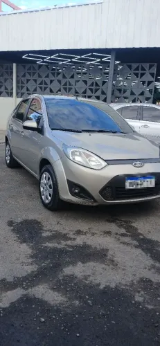 Ford Fiesta Sedan SE 1.6 8V Flex 4P 2014