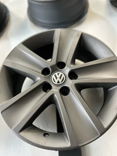 Jogo De Rodas Aro 15 Volkswagen Crossfox Polo 5x100
