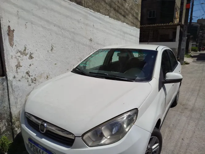 Fiat Grand Siena Tetrafuel 1.4 EVO F. Flex 8V 2014