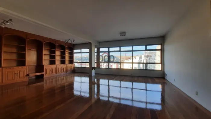 Apartamento 4 quartos - Centro