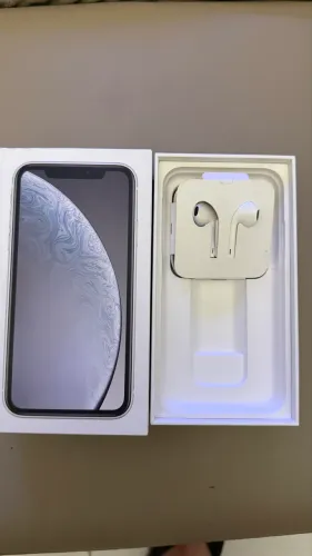 Fone de Ouvido Apple original EarPods Intra-Auricular com Conector Lightning Branco