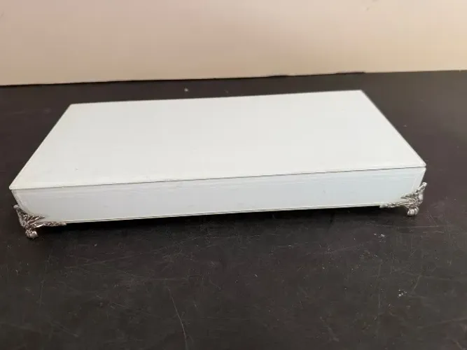 Bandeja Decorativa Vidro Branco Pés Metal prateado 13 X 28 Cm n 08