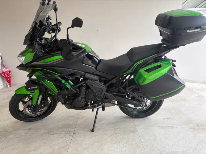 Vendo Versys 650 Tourer 2023 novíssima