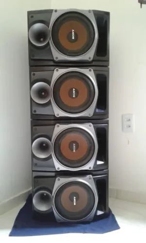 4 Caixa de som sony