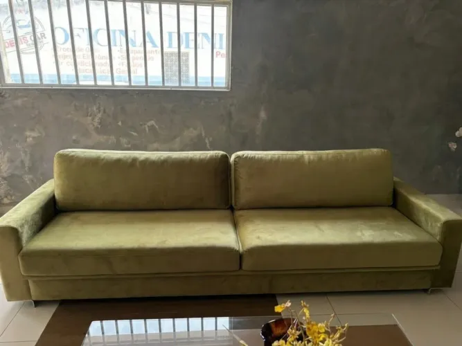 sofá grande e confortável