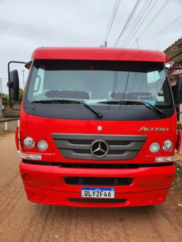 Vendo caminhão ,estado de novo único dono