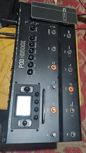 Pedaleira Line 6 Pod HD 500X - Troco