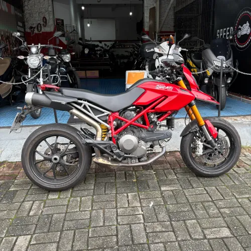 Ducati Hypermotard 796