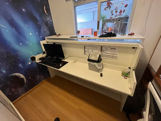 Cama conversível solteiro vira escrivania