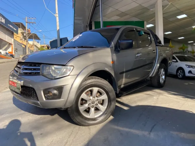 Mitsubishi L200 Triton HLS 2.4 Flex 16V CD Mec. 2016