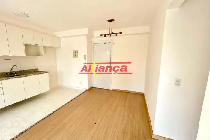 Apartamento com 46m² para alugar, 2 quartos, 1 vaga, Jardim Flor da Montanha - Guarulhos/S