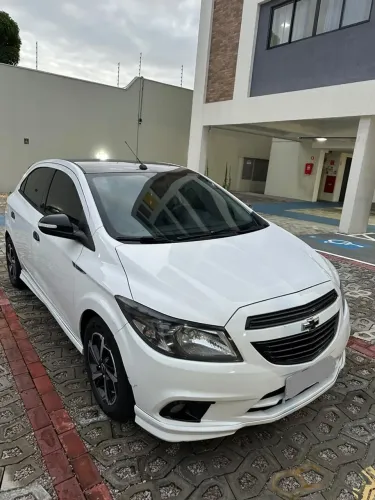 Chevrolet Onix JOY Hatch 1.0 8V Flex Mec. 4P 2018