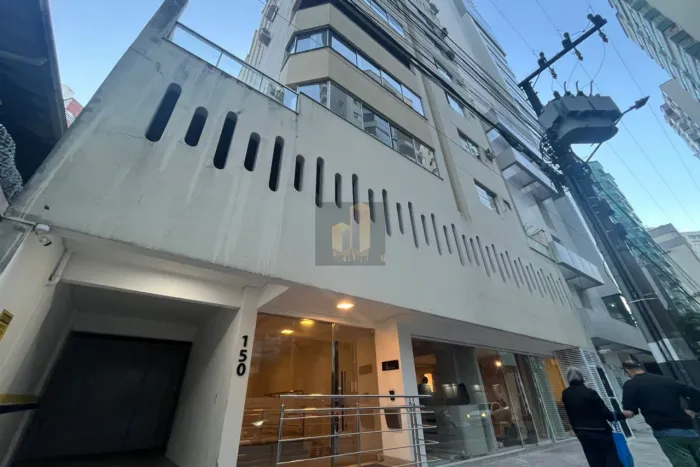 Apartamento Quadra Mar - 3 Quartos (1 Suíte)