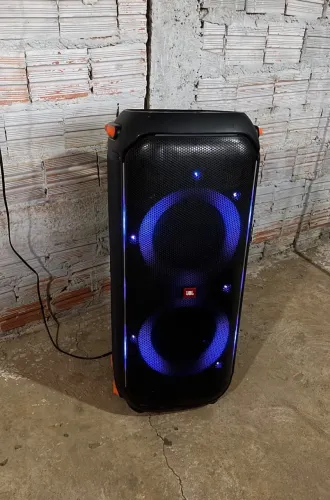 Vende-se ou troco JBL Partibox 710