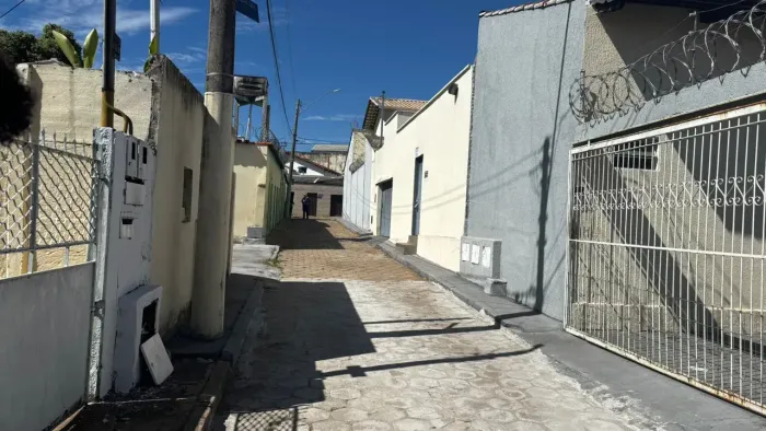 Térrea para aluguel tem 108 metros quadrados com 3 quartos em Setor Centro Oeste - Goiânia