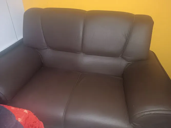 Vende-se sofá semi novo 