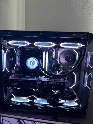 PC GAMER RTX 5070 + i5 14600k + Monitor Alienware 320hz - 5 meses de Uso - tudo com NF