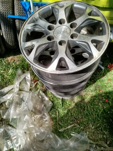 Vendo jogo rodas Kia carnival aro 17
