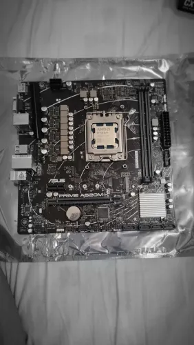 Kit Upgrade AM5 - Asus Prime A620M-K + Processador AMD Ryzen 5 8500G (DDR5)