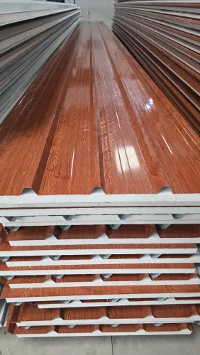 Telhas sanduiche Galvalume e Aluminio. 