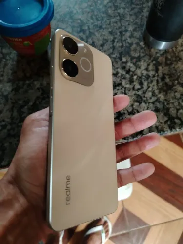 Realme note 70
