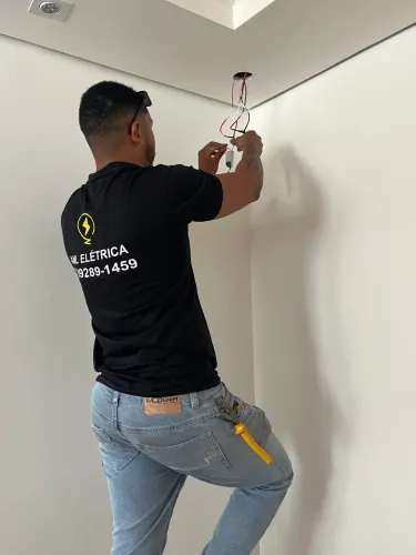 ELETRICISTA BRASÍLIA EM TORNO 