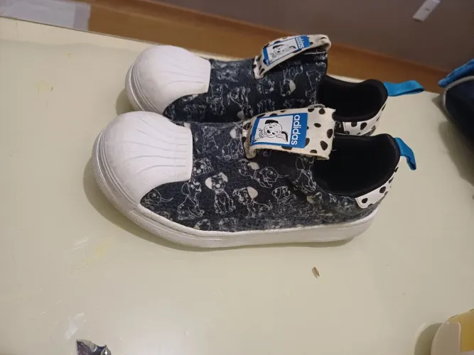 Tenis da adidas 