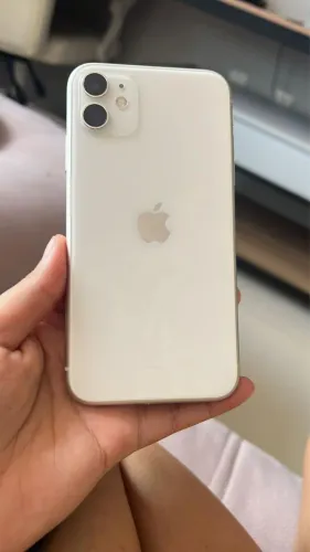 iPhone 11 a 128gb (único dono - 100% original)