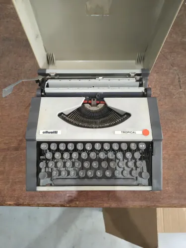 Olivetti tropical